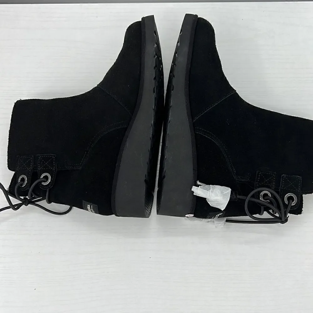Koolaburra by UGG black suede warm booties